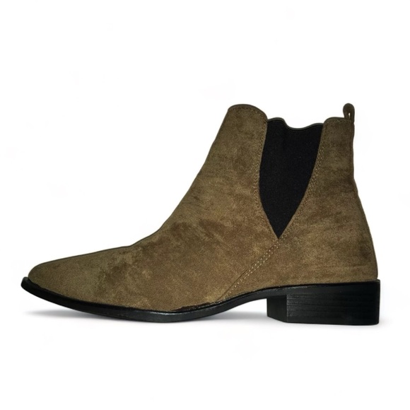 Seven7 Manhattan Tan Suede Ankle Boots - Picture 2 of 6
